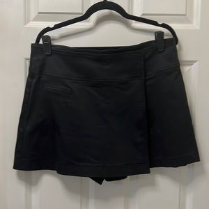 Cache black skort size 12, never worn